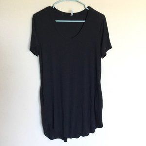Black T-Shirt Dress w/ Pockets by Acting Pro